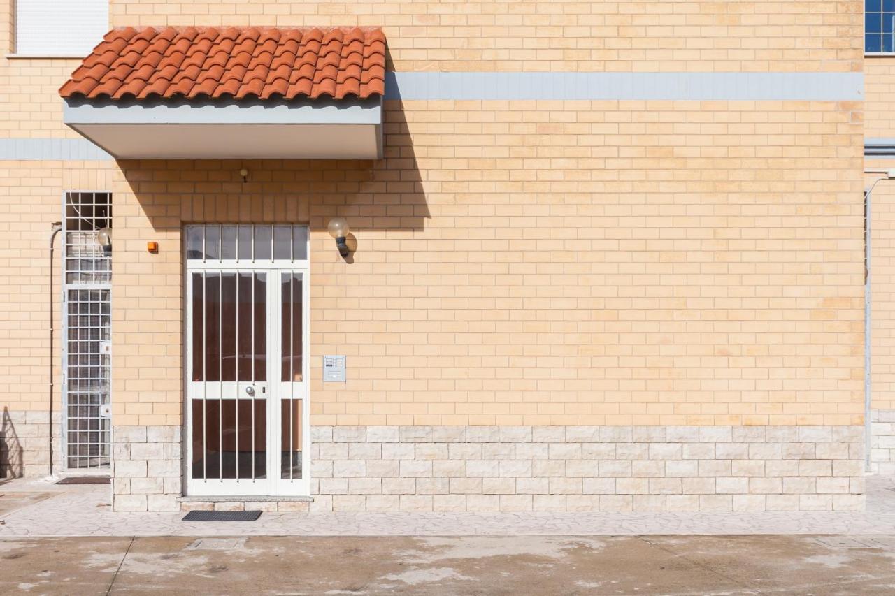 Casa Vacanze Giramondo 피우미치노 외부 사진