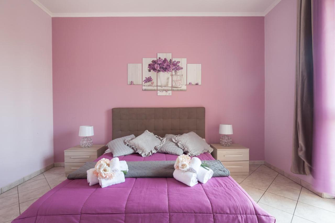 Casa Vacanze Giramondo 피우미치노 외부 사진