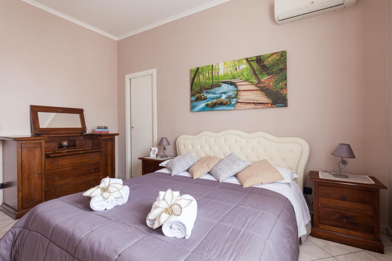 Casa Vacanze Giramondo 피우미치노 외부 사진
