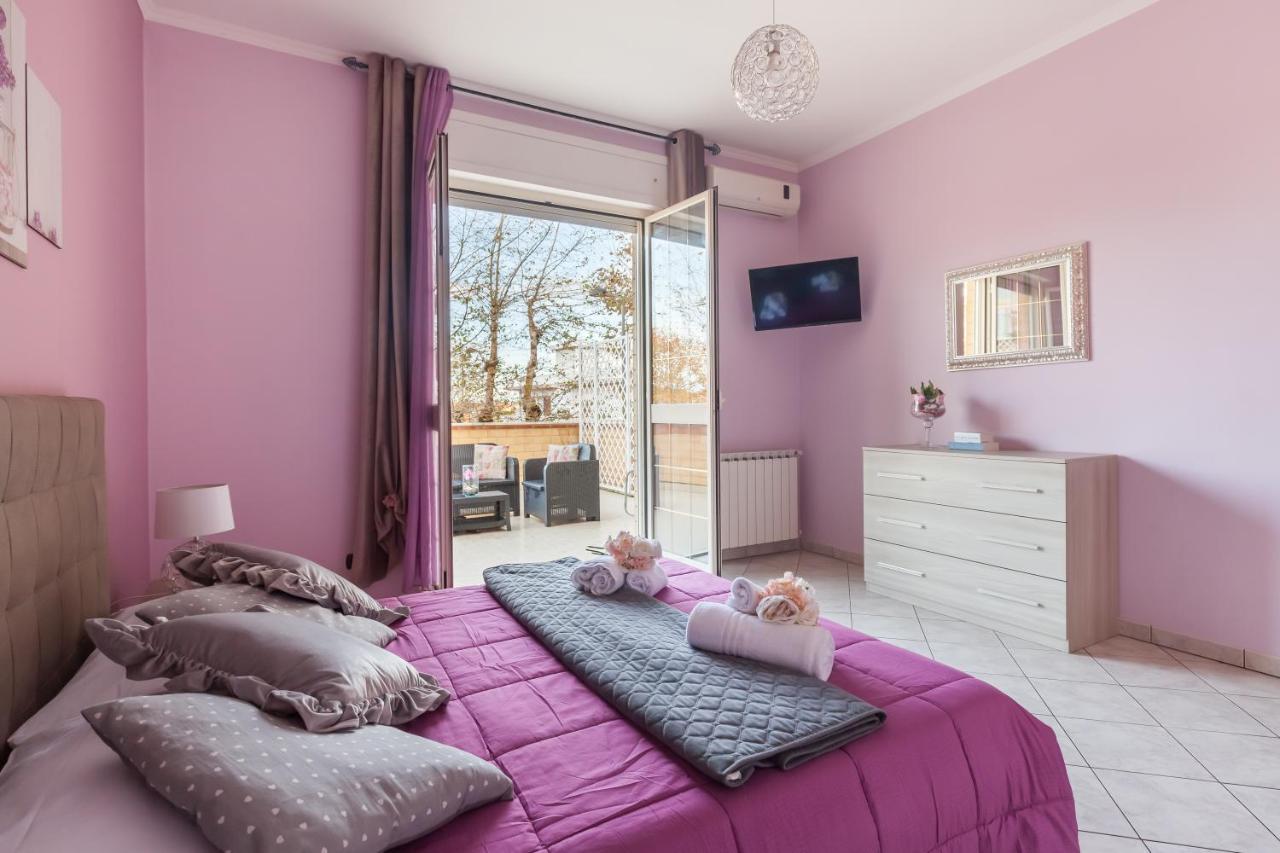 Casa Vacanze Giramondo 피우미치노 외부 사진