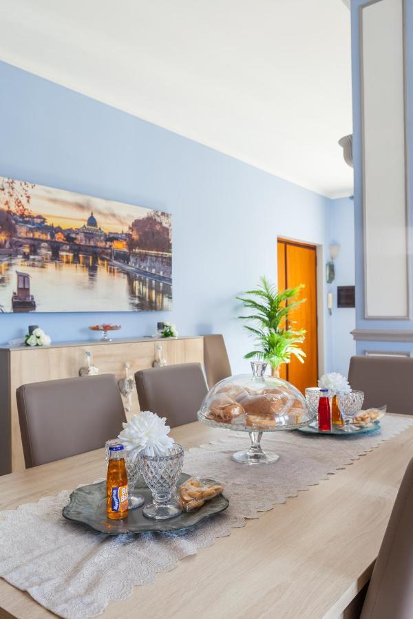Casa Vacanze Giramondo 피우미치노 외부 사진