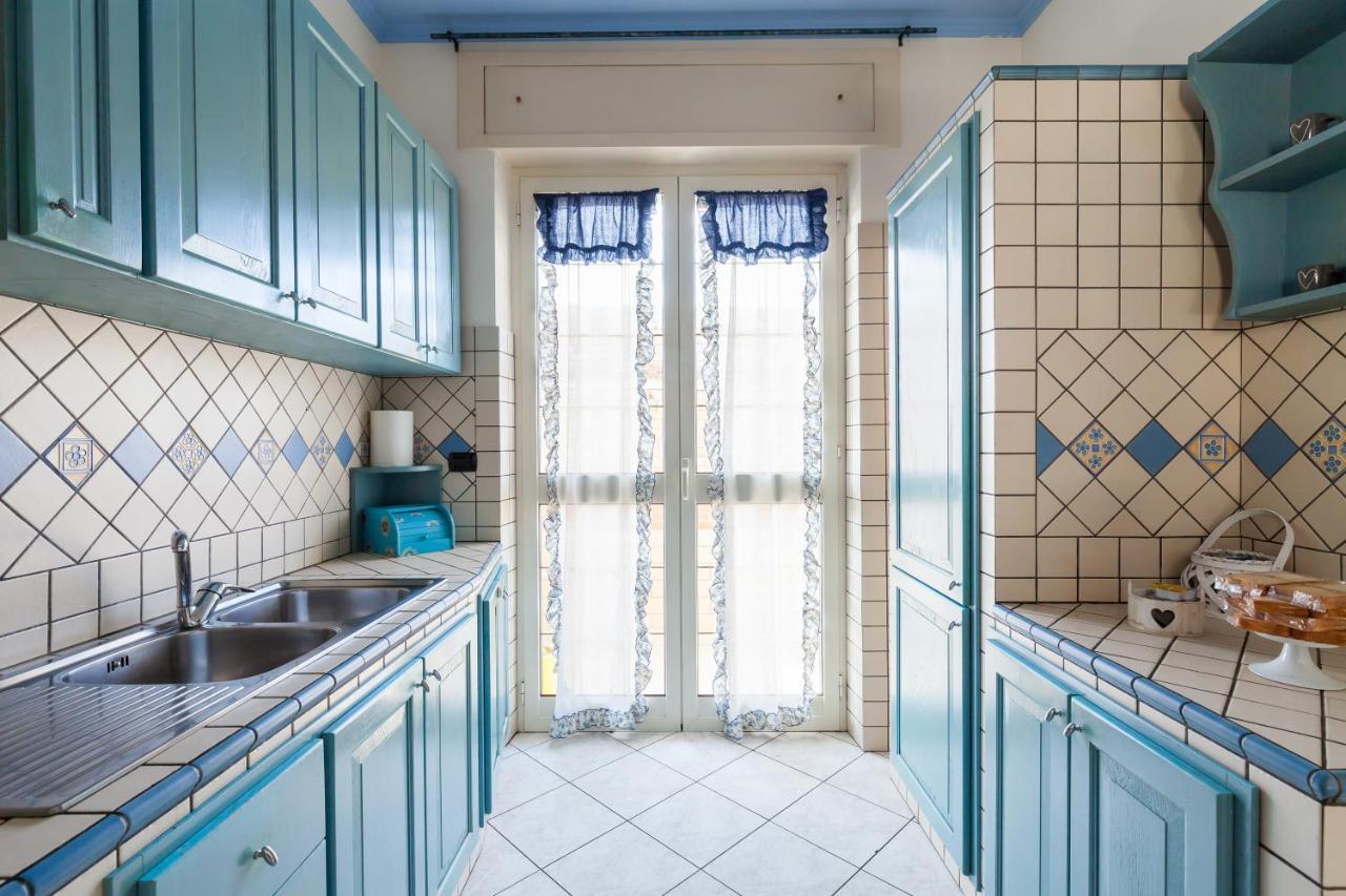 Casa Vacanze Giramondo 피우미치노 외부 사진