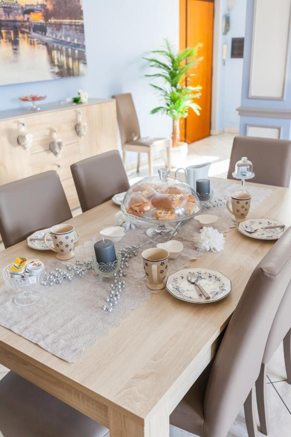 Casa Vacanze Giramondo 피우미치노 외부 사진