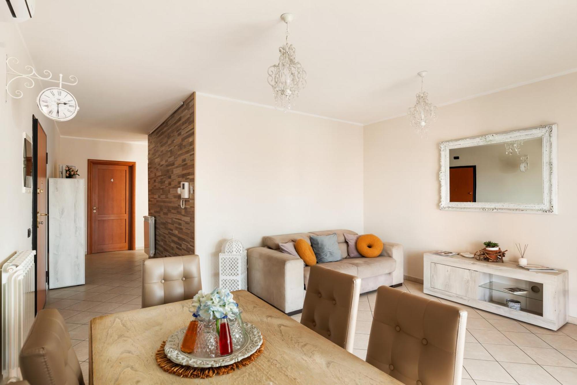 Casa Vacanze Giramondo 피우미치노 외부 사진